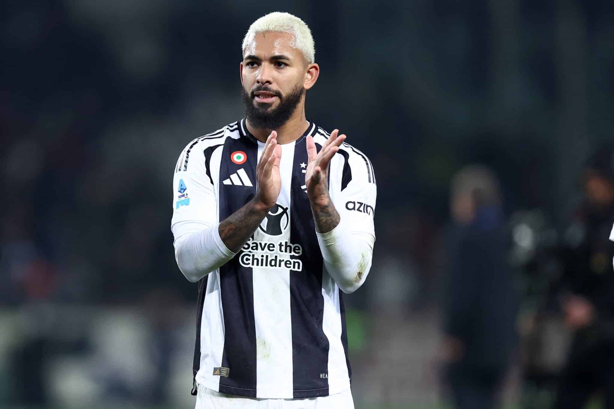 阿劳霍在巴萨已被罚下5次，本世纪仅次于皮克、莫塔和马克斯