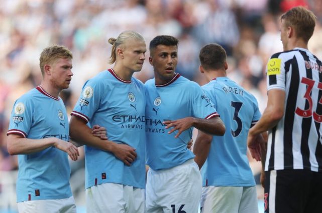 射击世界杯-李越宏卫冕男子手枪速射 姚千寻刘宇坤夺牌